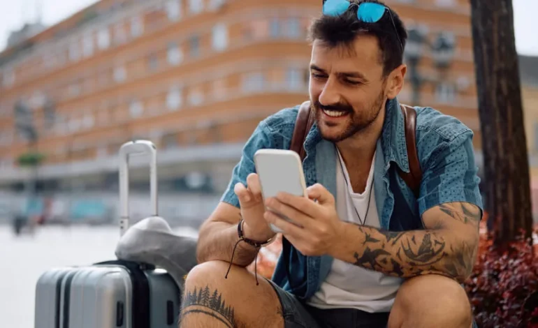 SMS marketing w branży travel – jak automatyzować przypomnienia i potwierdzenia rezerwacji?